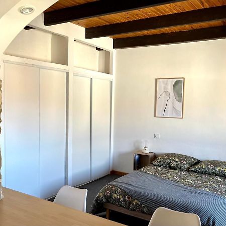 Studio De Charme Au Coeur De Valréas Kültér fotó